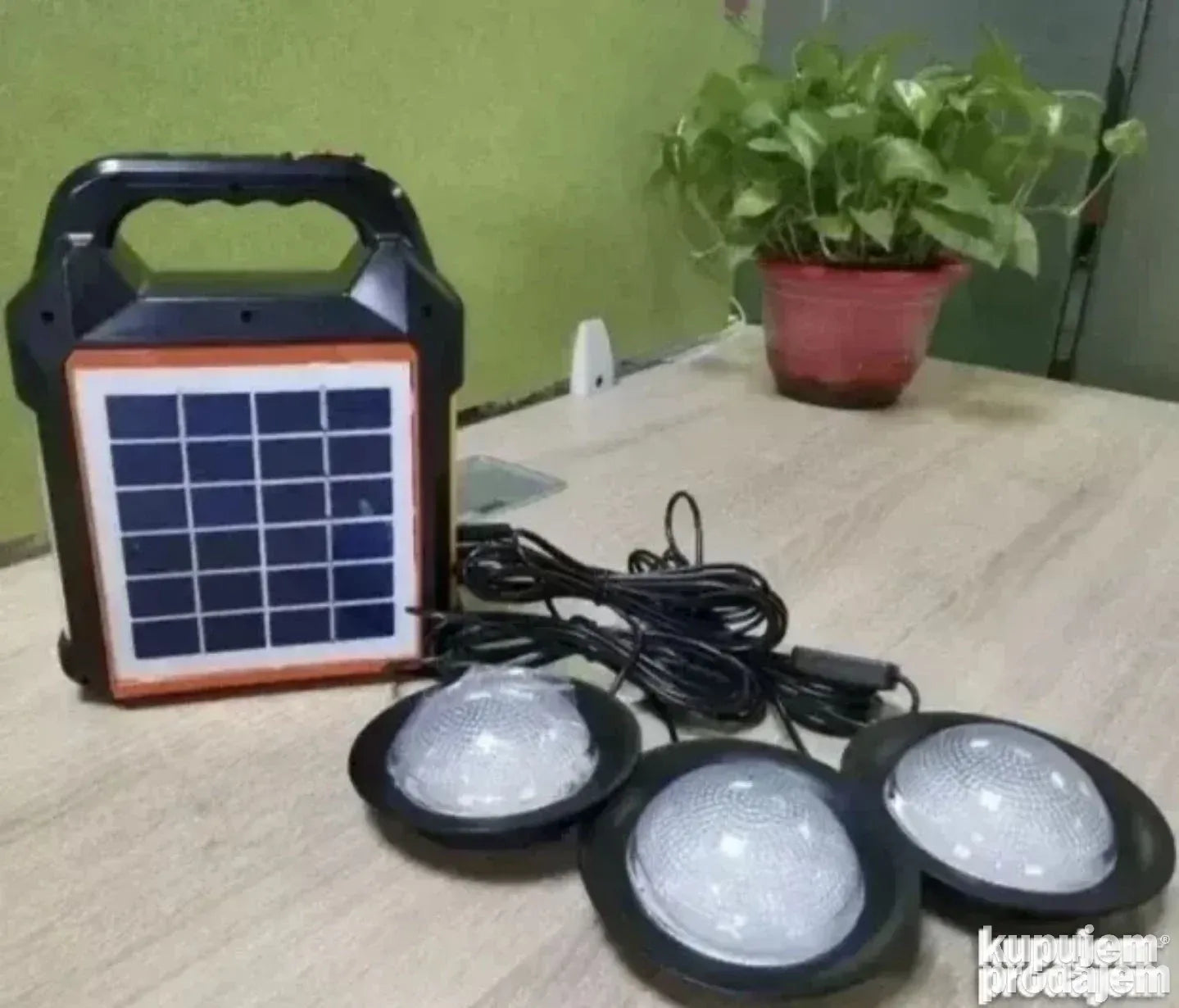 Solarna stanica | Punjač + LED svetlo + FM radio + MP3 + Bluetooth